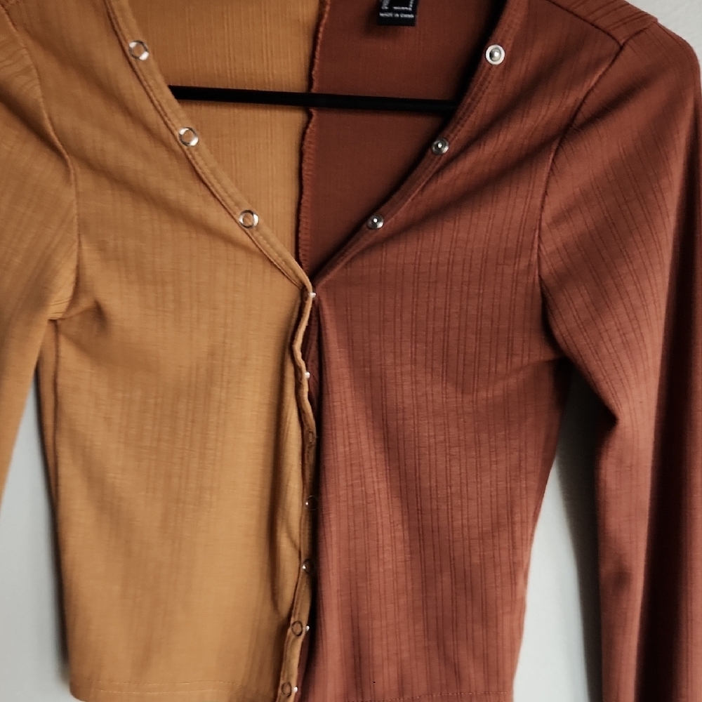 Forever 21 Brown and Tan Button-Down Shirt - Picture 3 of 4